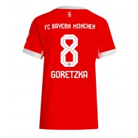 Stroje piłkarskie Bayern Munich Leon Goretzka #8 Koszulka Podstawowej dla damskie 2025-26 Krótki Rękaw